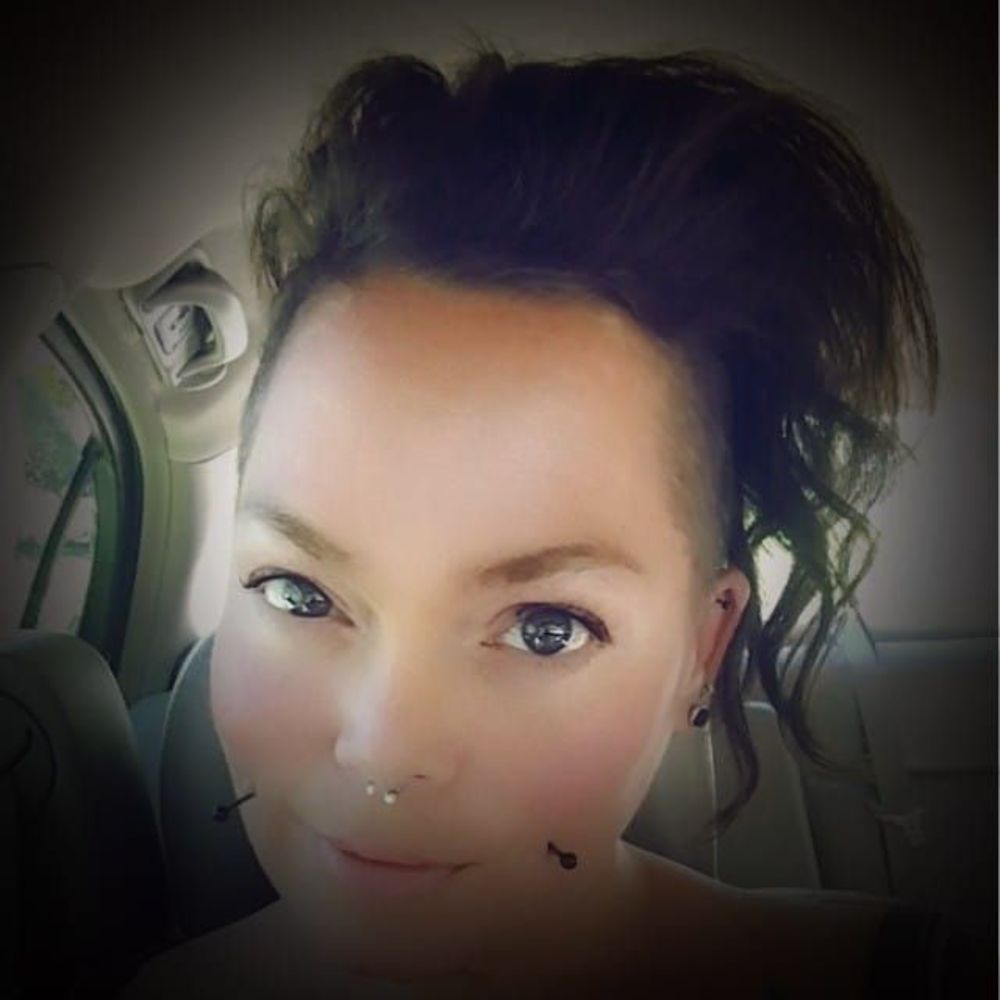 Meet your Posher, Annie